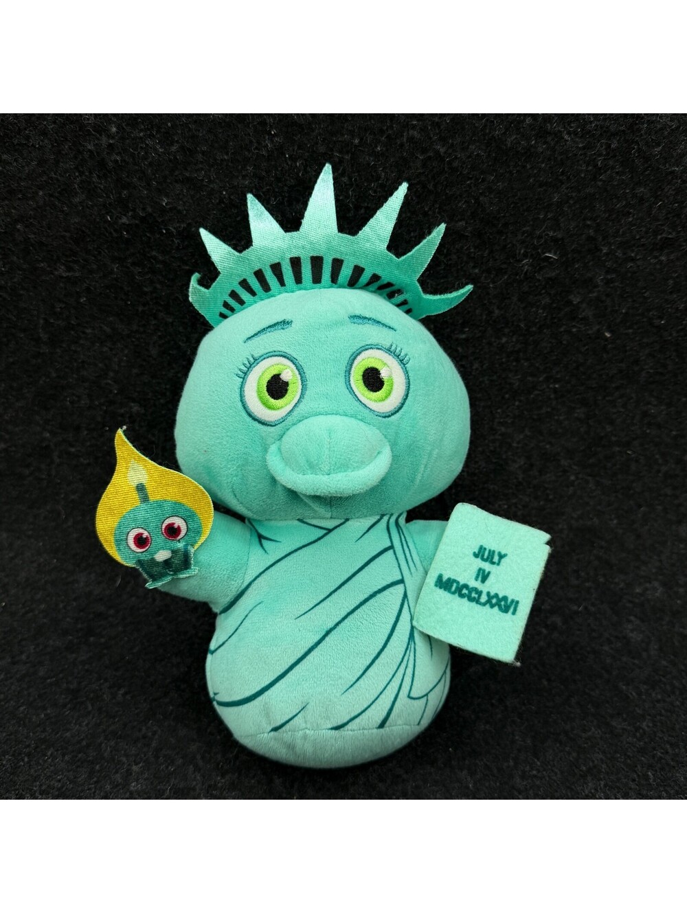 Funko Five Nights at Freddys Liberty Chica Plush Animal FNAF Statue Chicken 8"